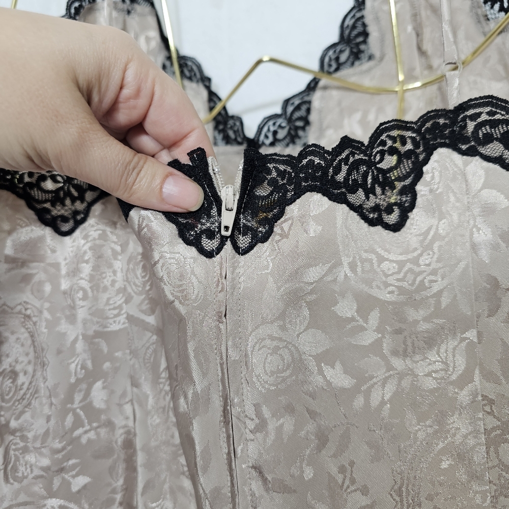 Victoria’s Secret Vintage Gold Label Satin Cream Bodysuit Nightie Large - Picture 10 of 13